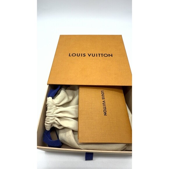 LOUIS VUITTON BELT - Picture 6 of 17